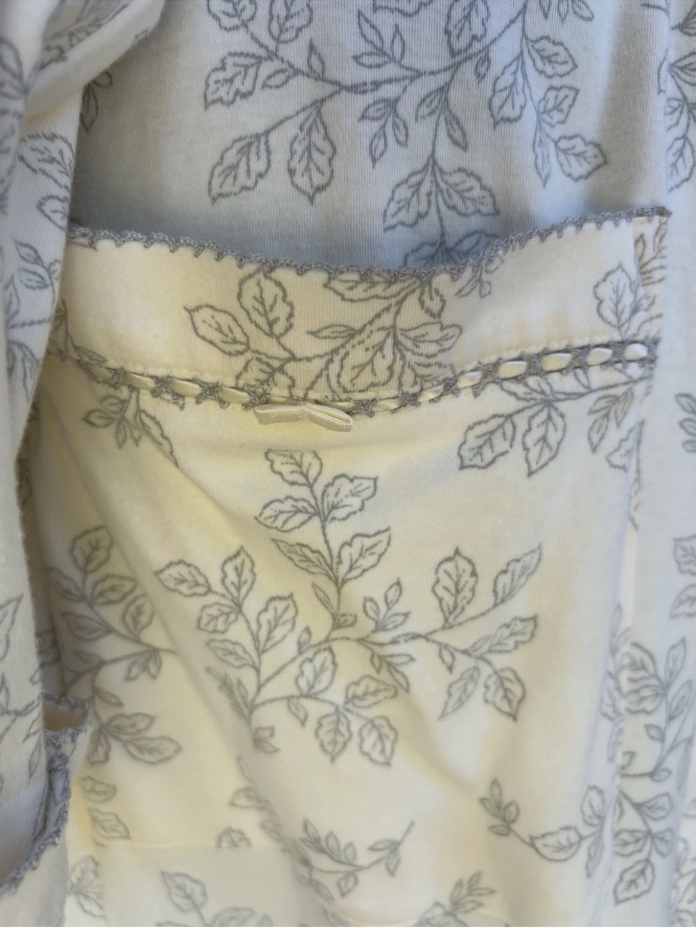 LIZ CLAIBORNE 100% Cotton Robe XL 18/20 Ivory Gray Floral Wrap Styling Excellent - Picture 8 of 13
